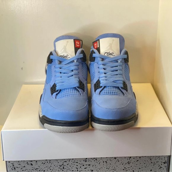 Jordan 4 unc